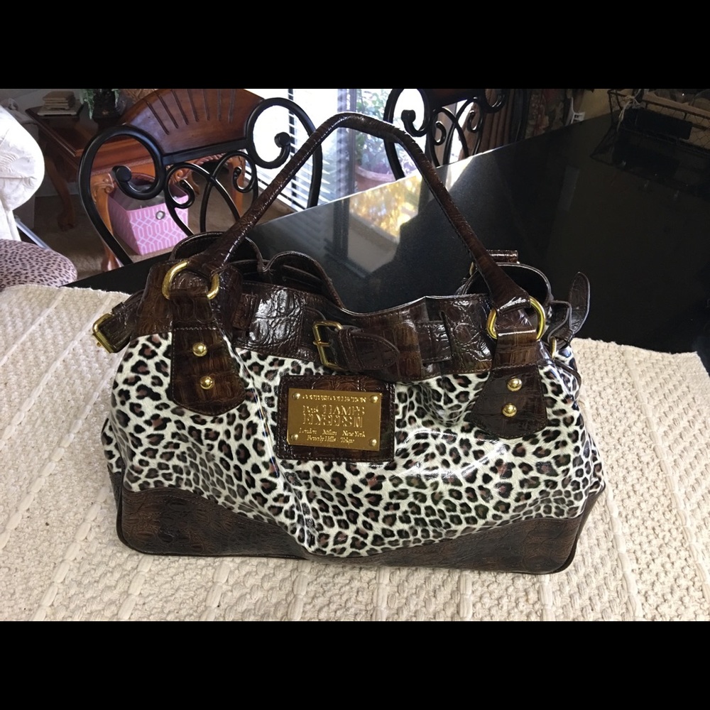 Shoulder bag
